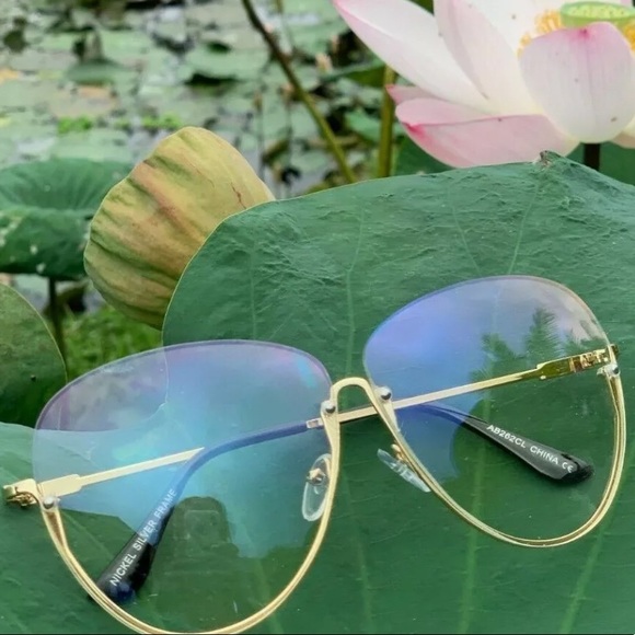 Clear Oversized rimless upside down Glasses - Picture 2 of 4